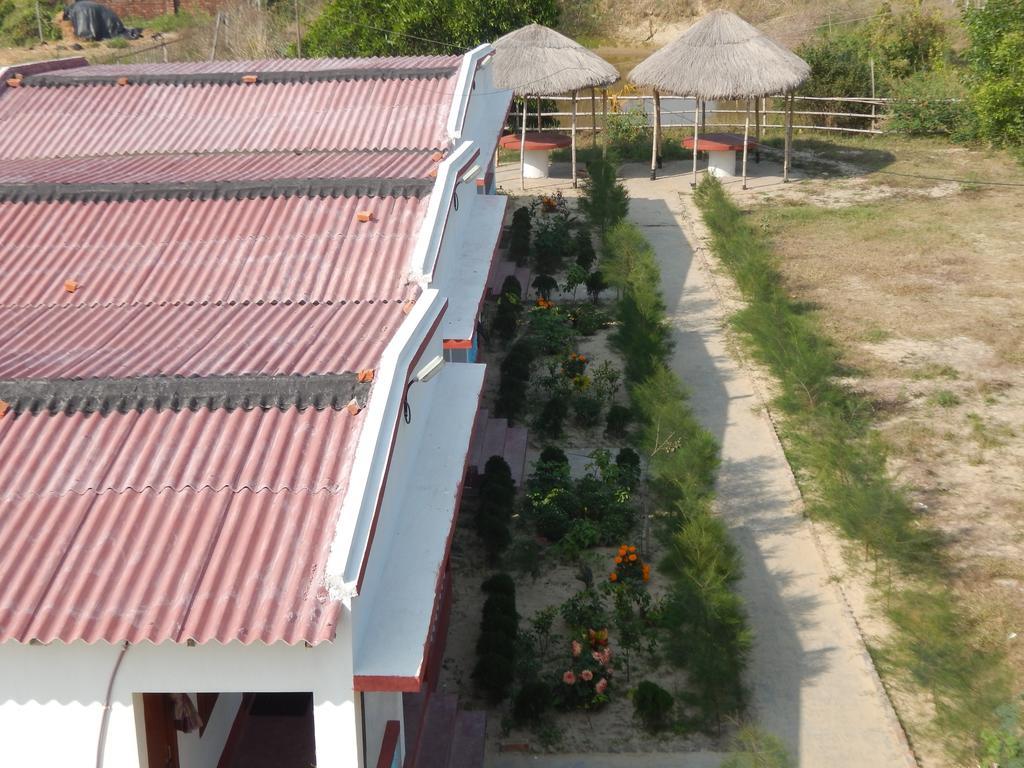Hotel Mainak, מנדרמוני מראה חיצוני תמונה